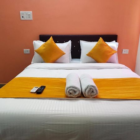 Om Baga Residency Hotel Exterior foto